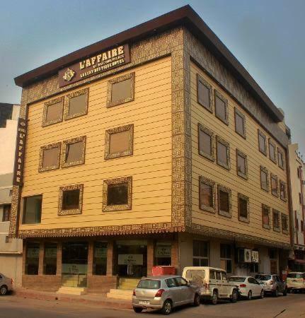 Hotel L'Affaire Дели Экстерьер фото